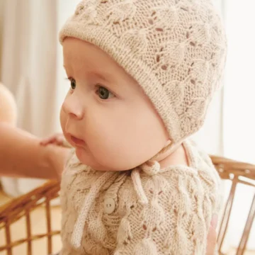 Sandnes Garn Lilja Bonnet