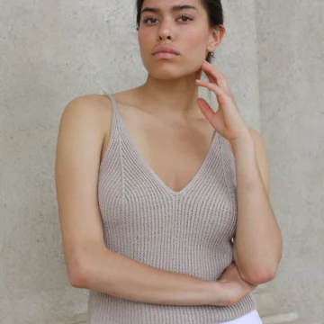 Knitting for Olives Chrysler top strikket i Knitting for Olive Pure Silk