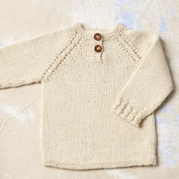 Lang Yarns Rune genser fra Punto 83 Baby Cotton Naturally Colored
