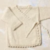Lang Yarns Saga slå-om-jakke fra Punto 83 Baby Cotton Naturally Colored