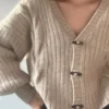Largo Cardigan av Aegyoknit