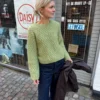 Jenny Blouse av PetiteKnit, strikket i Sandnes Sunday og Tynn Silk Mohair
