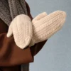 Theresa Mittens strikket i Cardiff Cashmere Classic