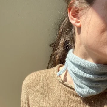 The Basic Bandana fra Nakedknit