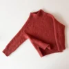 Arches Sweater Junior fra Odd Row, strikket i Alpaca 3 og Silk Mohair fra Isager