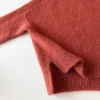 Arches Sweater Junior fra Odd Row, strikket i Alpaca 3 og Silk Mohair fra Isager