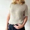 Arches Tee fra Odd Row, Makers Work, strikket i Trio 1 fra Isager