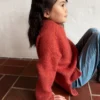 Arches Sweater Junior fra Odd Row, strikket i Alpaca 3 og Silk Mohair fra Isager