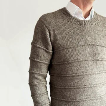 Tuck Sweater Man av Odd Row