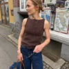 Bea Top av PetiteKnit, strikket i Isager Trio 2