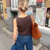 Bea Top av PetiteKnit, strikket i Isager Trio 2