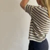 Row Tee av Odd Row strikket i dobbel tråd Trio 1 fra Isager