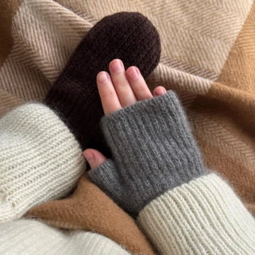 Chantal Mittens av Moreca Knit, strikket i Cardiff Cashmere Classic