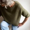 Ease Tee av Anne Ventzel, strikket i Kinu