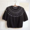 Midnight Mirage Top av Anne Ventzel, strikket i Trio 2, Silk Mohair og Jensen fra Isager