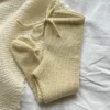 Elisenberg Strømpebukse av Indiblomst, strikket i Knitting for Olive Merino i Støvet Banan