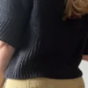 Isa Raglan Tee av AegyoKnit strikket i Trio 2 og Mulberry Silk fra Isager
