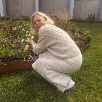 Berit i Fisherman Cardigan fra Filcolana