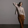 Margrete av Carrie Rasmussen / Divine Knitwear, designet for Filcolana- kolleksjonen More Women Høst 2026. Cardigan i struktur som lukkes med i-cord i halsen.