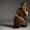 Freja av Helle Kampp Mathorne / Kampp Design, designet for Filcolana- kolleksjonen More Women Høst 2026. Tunika med lang splitt midt foran, heklet i Arwetta og Tilia