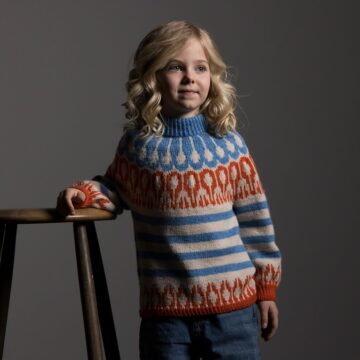 Tooti av Nina Born / Mininit, designet for Filcolana- kolleksjonen More Women Høst 2026. Helmønstret genser strikket i Arwetta og Alva