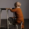 Mio Cardigan av Sanne Bjerregaard, designet for Filcolana- kolleksjonen More Women Høst 2026. Cardigan til baby og toddler i Anina og Alva