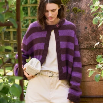 Mango Cardigan fra Sandnes Garn, strikket i striper med Sunday og Tynn Silk Mohair