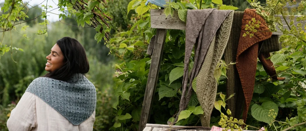 52 Weeks of One-Skein Knits fra Laine Publishing Forsidetopp
