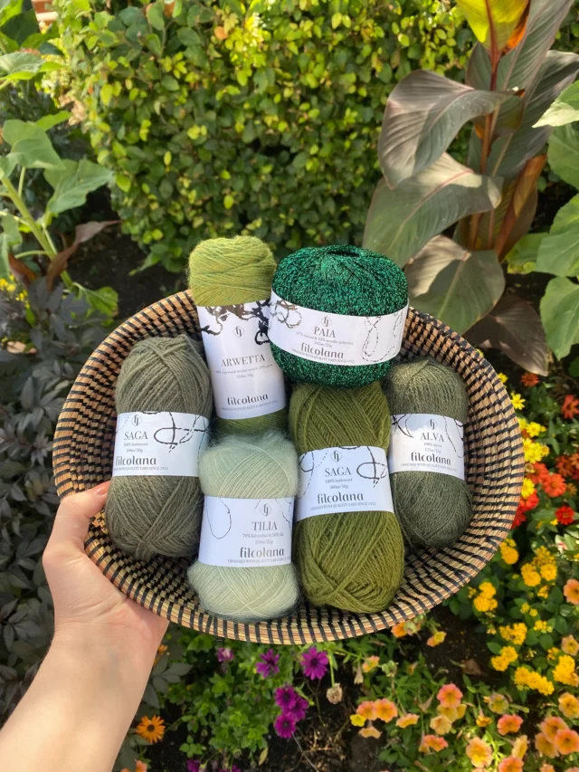 grønt er skjønt med @filcolana 💚🪲🍀🌿🦖

🌿 Saga farge 105 Slate Green
🌿 Tilia farge 355 Green Tea
🌿 Saga farge 209 Nori
🌿 Alva farge 105 Slate Green
🌿 Arwetta farge 809 Avocado
🌿 Paia farge 712 Emerald Shimmer

Skal du strikke noe grønt denne høsten?🌳🍃🌿

#filcolana #grønterskjønt #strikkeglede #filcolanaarwetta #filcolanasaga #filcolanaalva #filcolanatilia #filcolanapaia