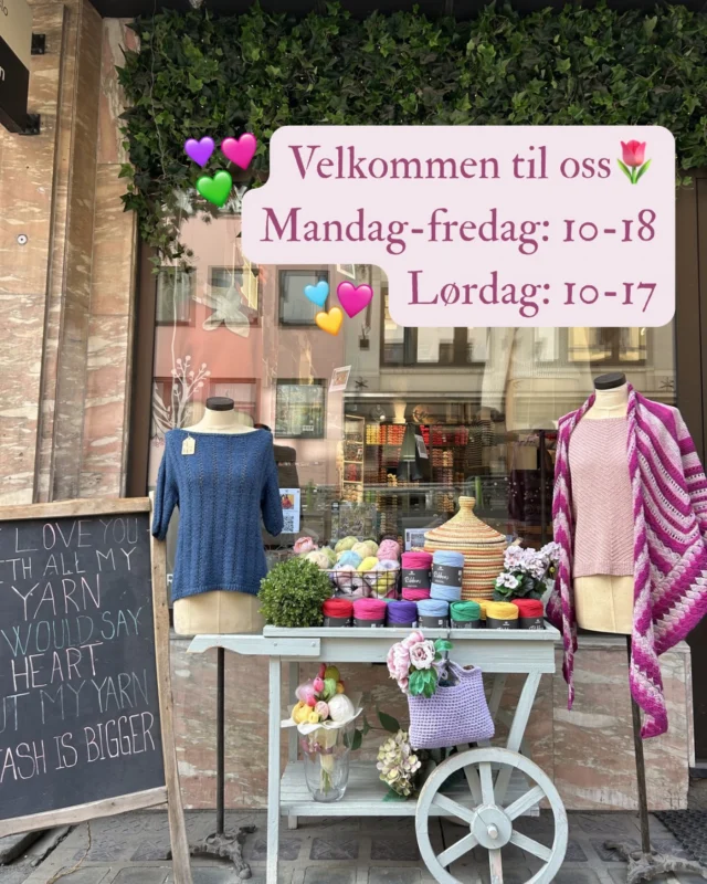 Velkommen til oss🩵🌷 

Mandag-fredag: 10-18
Lørdag: 10-17